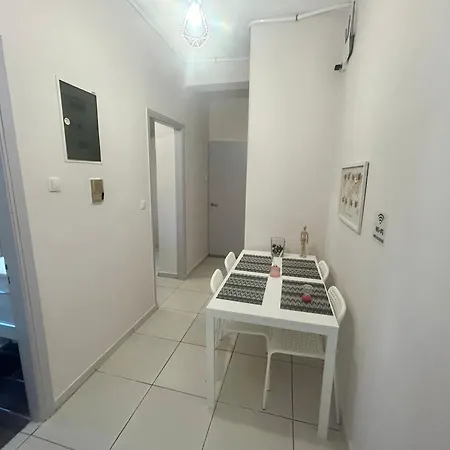 Aktis 3 Near Airport Apartment *