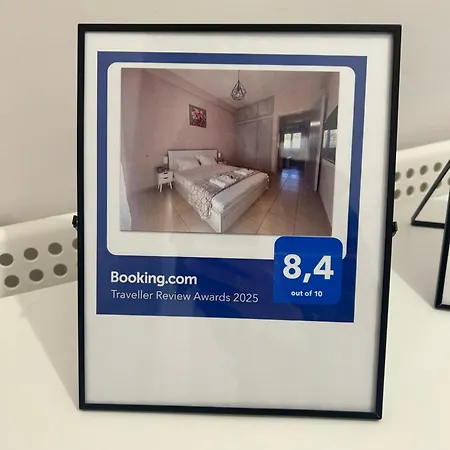 Apartment Aktis 3 Near Airport